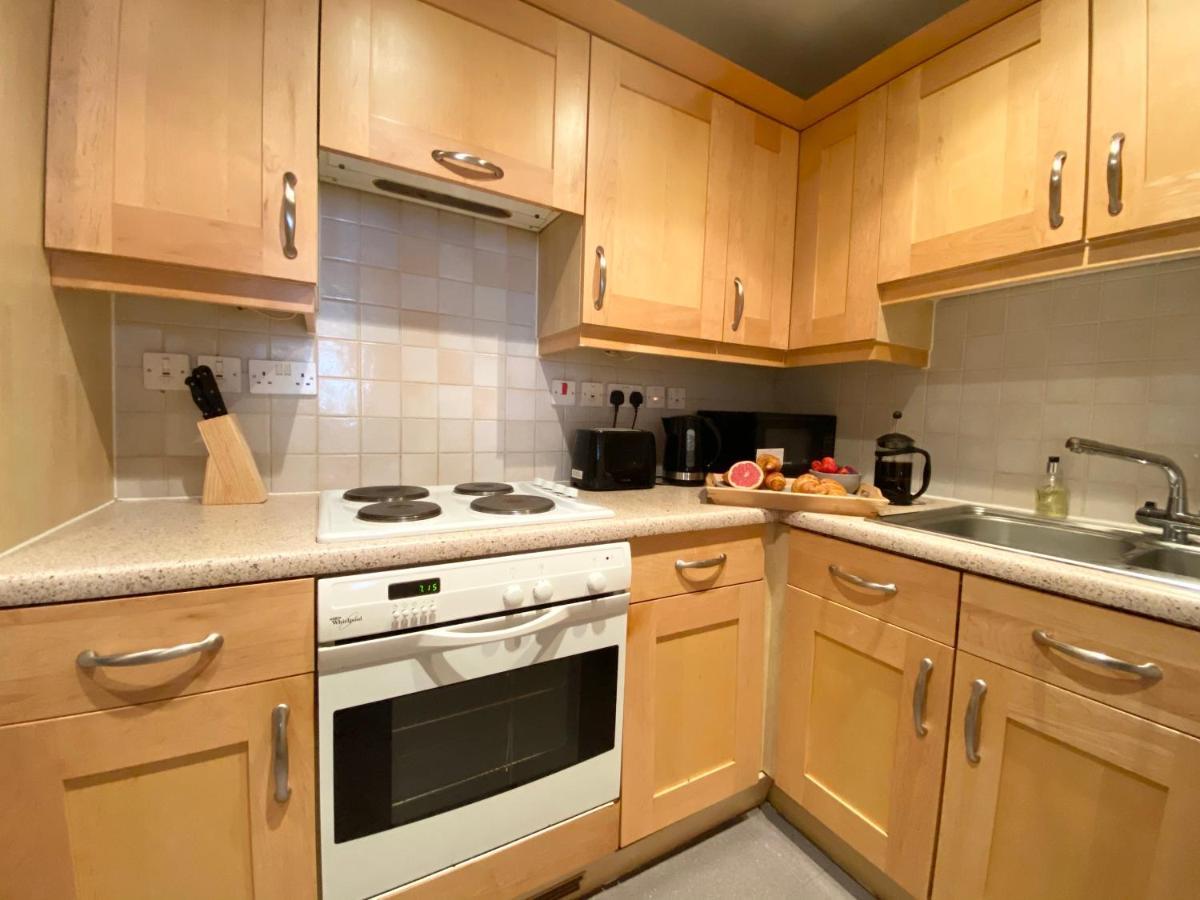 Apartment Next To Victoria Station London Exterior foto
