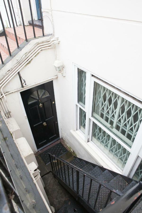 Apartment Next To Victoria Station London Exterior foto