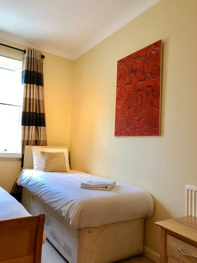 Apartment Next To Victoria Station London Exterior foto