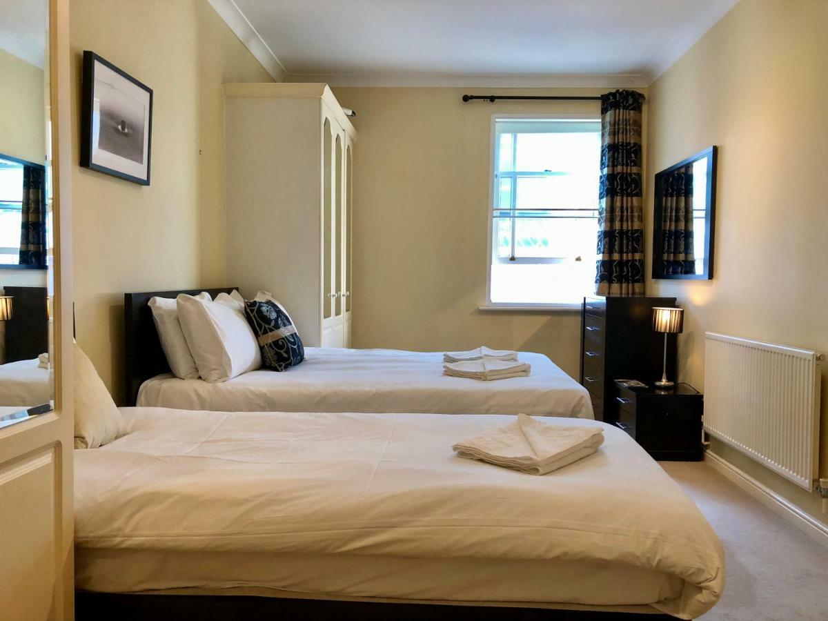 Apartment Next To Victoria Station London Exterior foto
